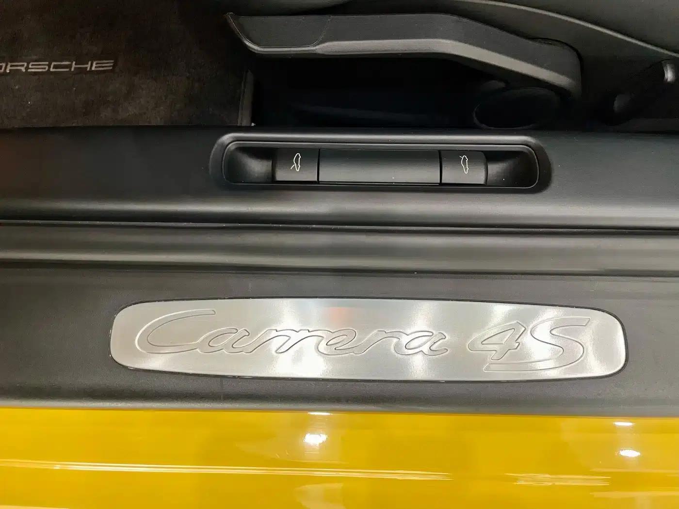 2010 Porsche 911 Carrera 4S 3.8L — миниатюра 20