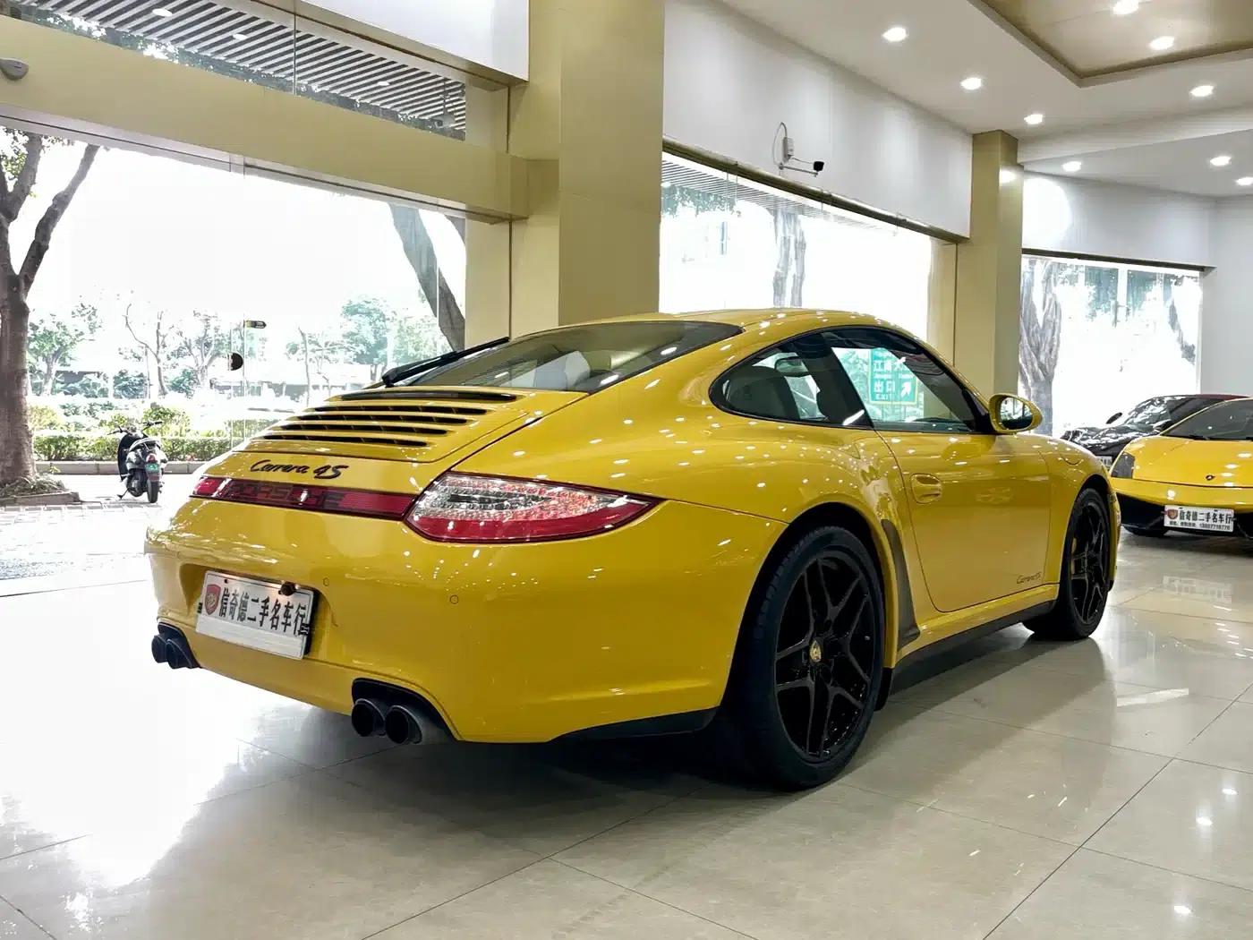 2010 Porsche 911 Carrera 4S 3.8L — миниатюра 3