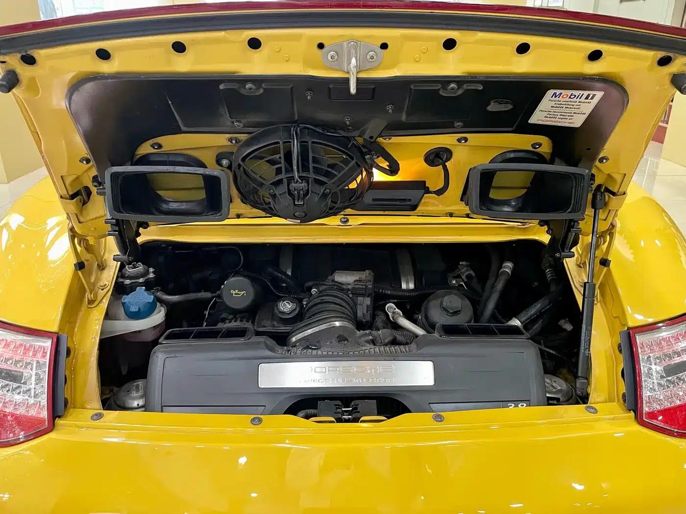 2010 Porsche 911 Carrera 4S 3.8L — миниатюра 22
