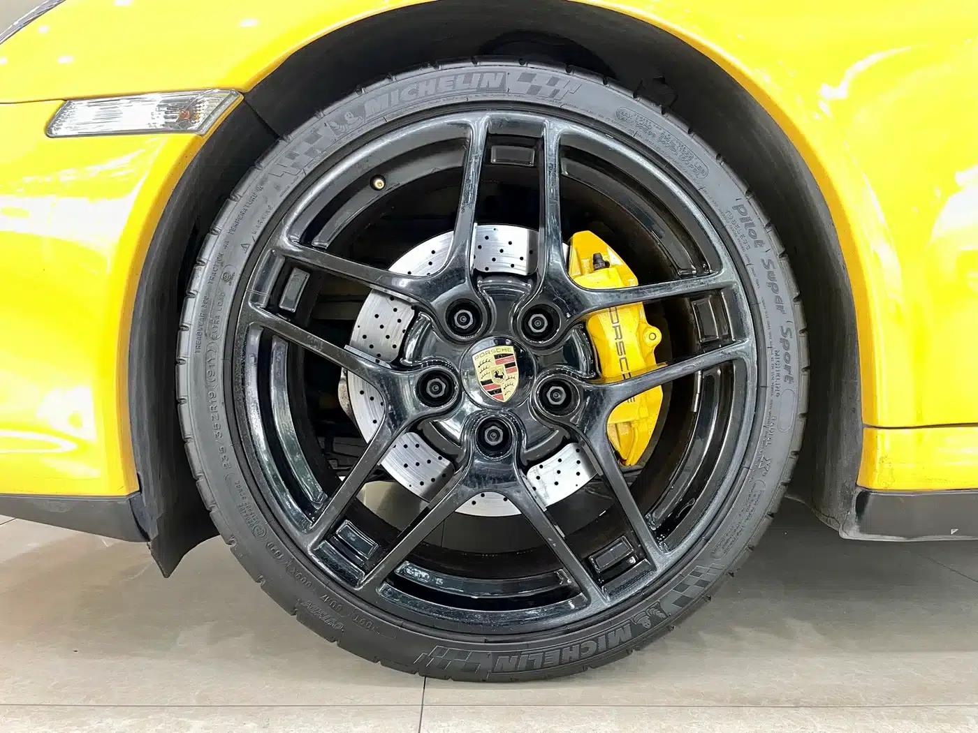 2010 Porsche 911 Carrera 4S 3.8L — миниатюра 23