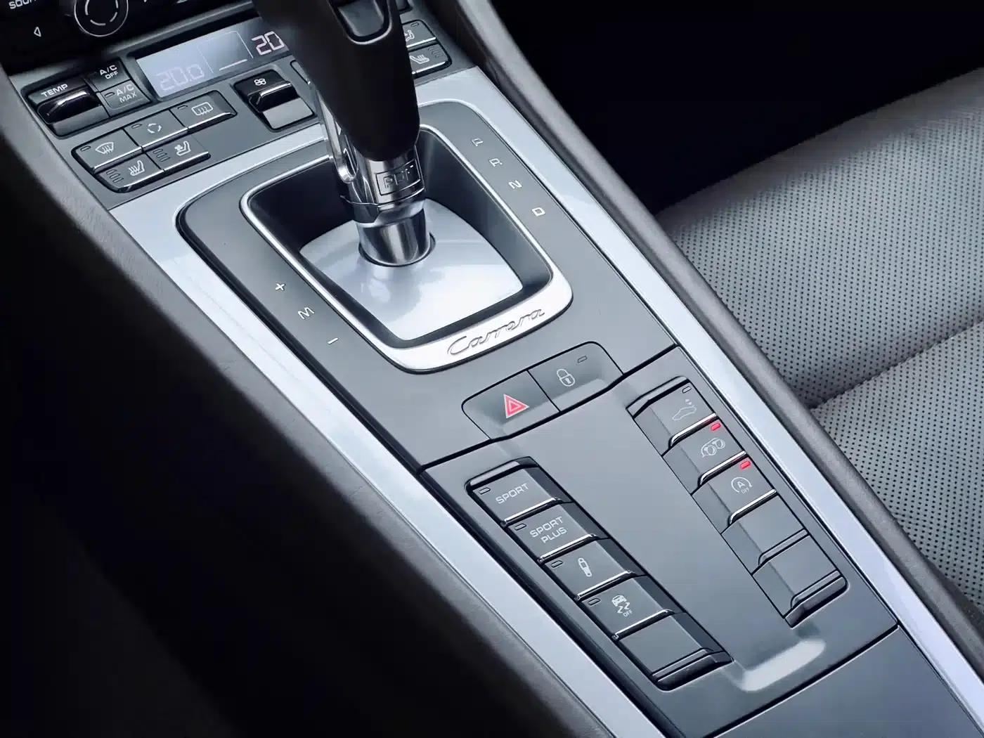 2013 Porsche 911 Carrera 4S 3.8L — миниатюра 12