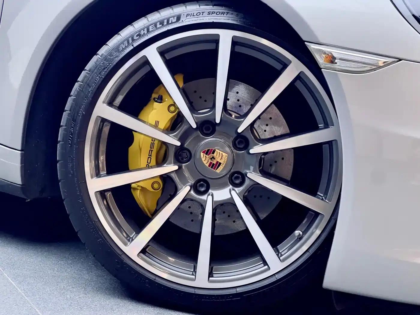 2013 Porsche 911 Carrera 4S 3.8L — миниатюра 9