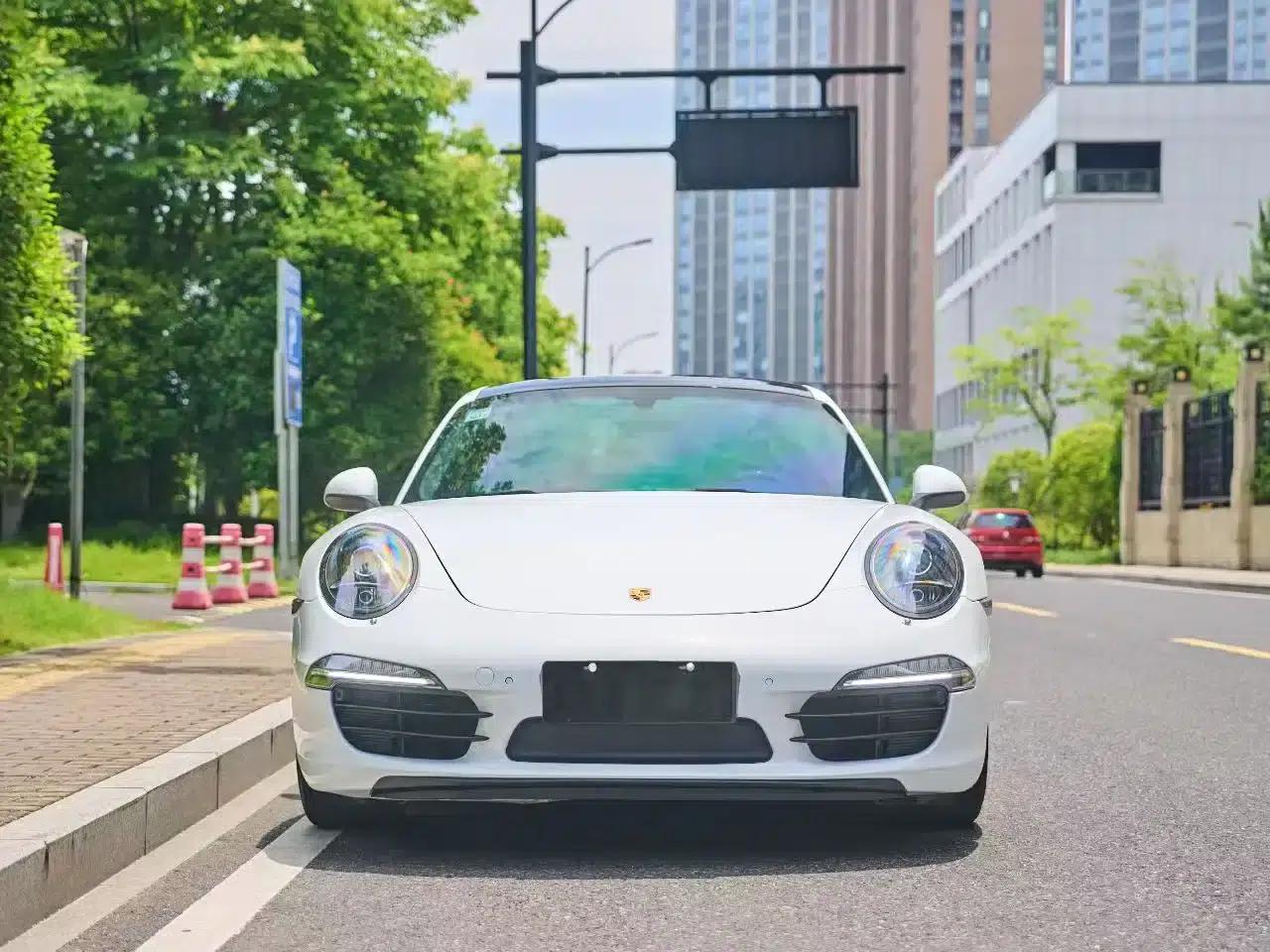 2015 Porsche 911 Carrera 3.4L Style Edition — миниатюра 1