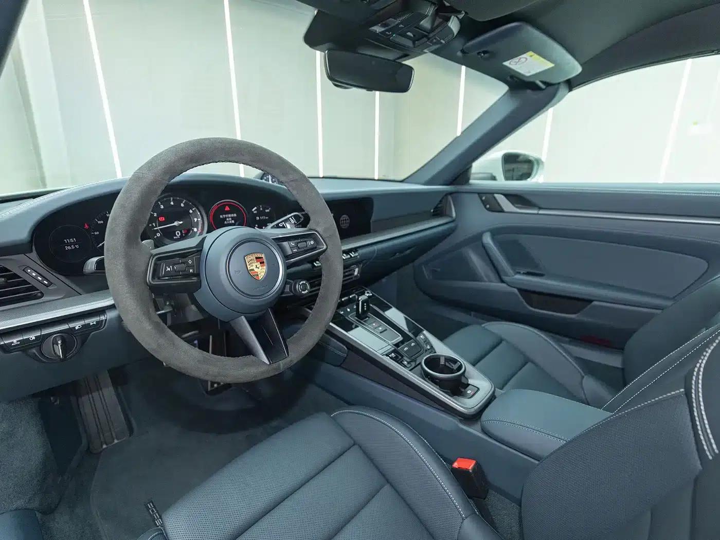 2023 Porsche 911 Targa 4 3.0T — миниатюра 18