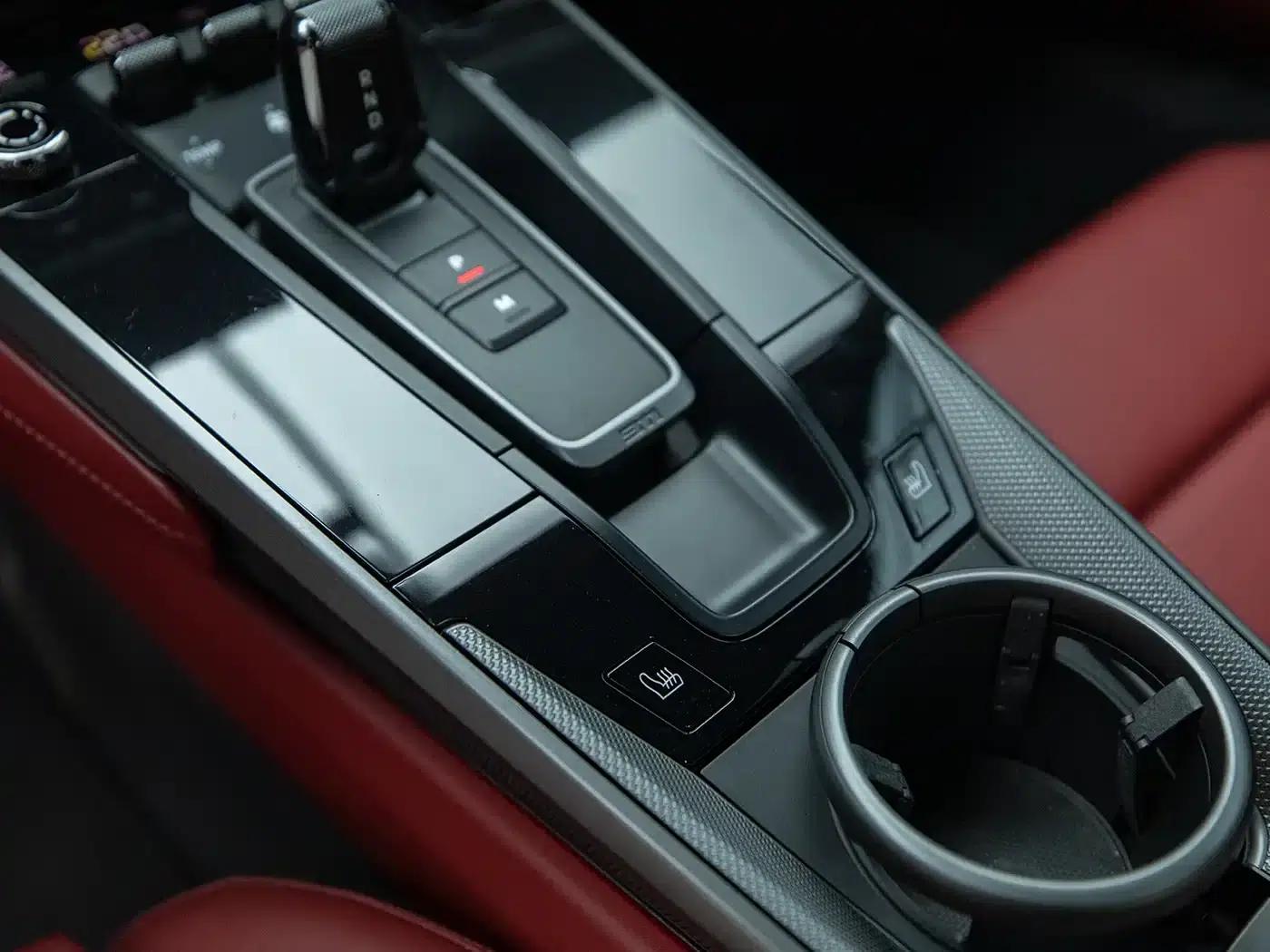 Porsche 911 2020 Carrera 4 3.0T — миниатюра 16