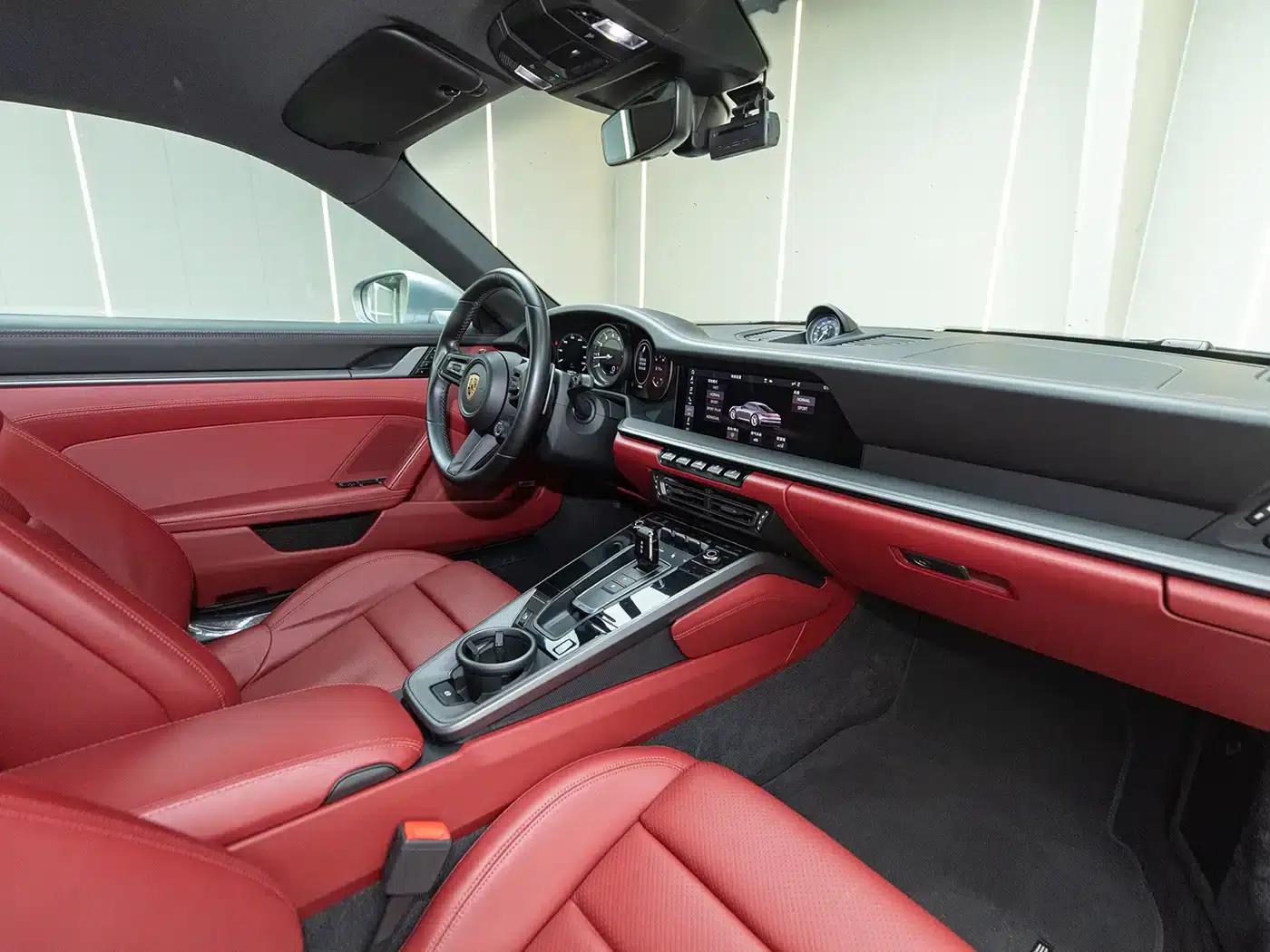Porsche 911 2020 Carrera 4 3.0T — миниатюра 17