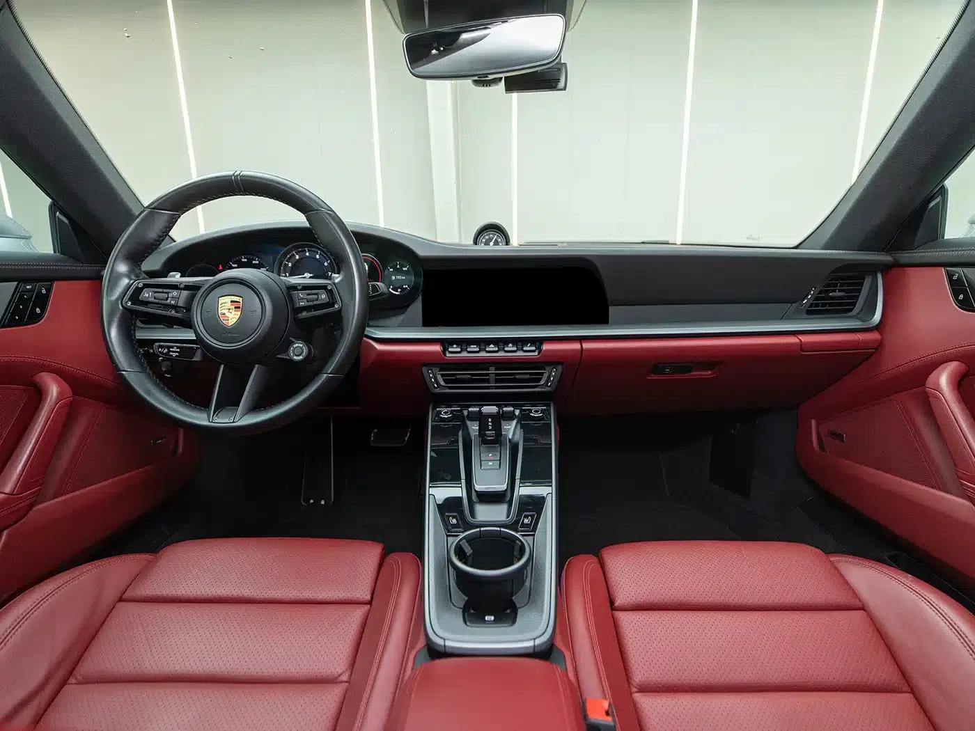 Porsche 911 2020 Carrera 4 3.0T — миниатюра 18