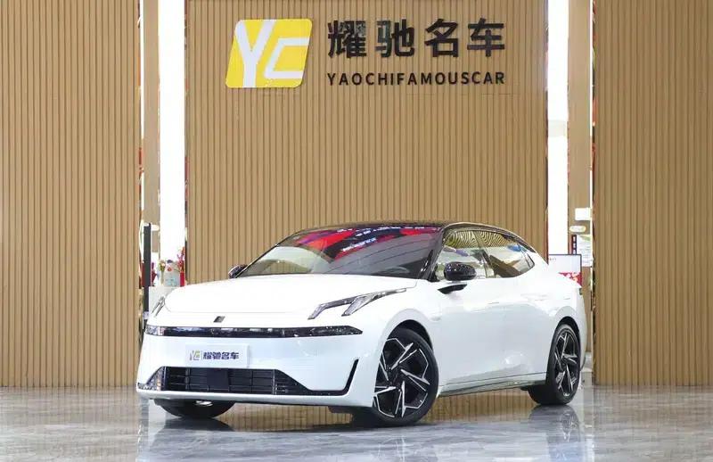Lynk & Co 07 EM-P 2024 Model, 126km Long Range Intelligent Driving Ultra — миниатюра 1