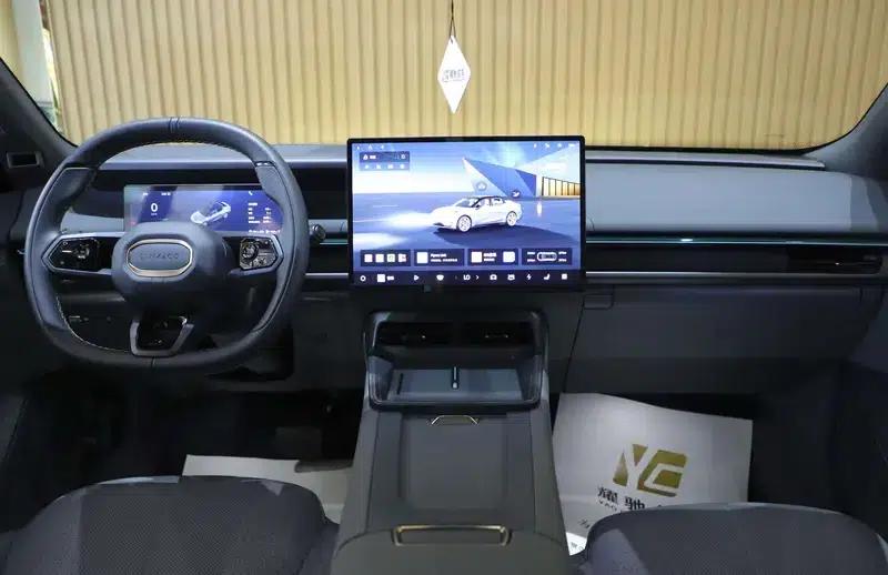 Lynk & Co 07 EM-P 2024 Model, 126km Long Range Intelligent Driving Ultra — миниатюра 11