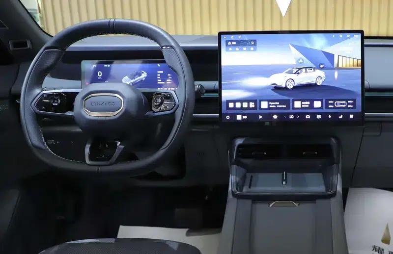 Lynk & Co 07 EM-P 2024 Model, 126km Long Range Intelligent Driving Ultra — миниатюра 13