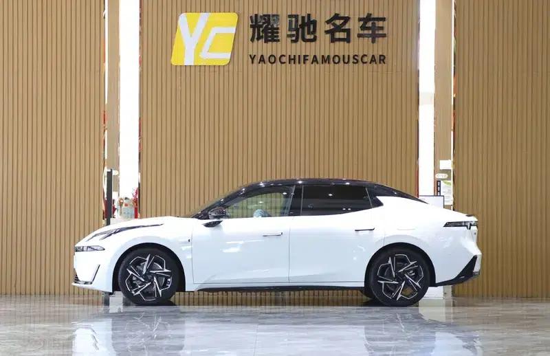 Lynk & Co 07 EM-P 2024 Model, 126km Long Range Intelligent Driving Ultra — миниатюра 3