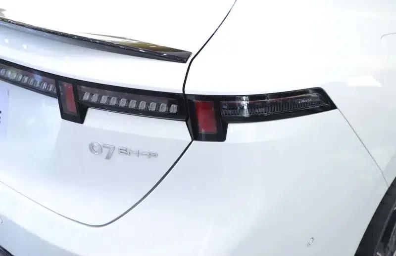 Lynk & Co 07 EM-P 2024 Model, 126km Long Range Intelligent Driving Ultra — миниатюра 6