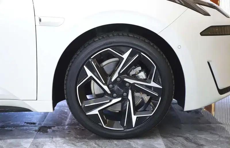 Lynk & Co 07 EM-P 2024 Model, 126km Long Range Intelligent Driving Ultra — миниатюра 8