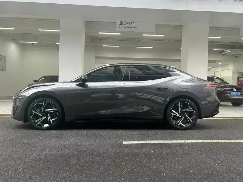 Lynk & Co 07 EM-P 2024 Model, 126km Long Range Ultra — миниатюра 3