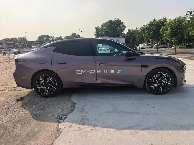 Lynk & Co 07 EM-P 2026 Model, 126km Long Range Ultra H7 — миниатюра 8