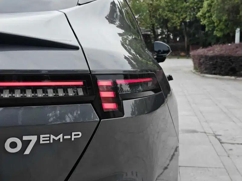 Lynk & Co 07 EM-P 2024 Model, 126km Long Range Ultra — миниатюра 9