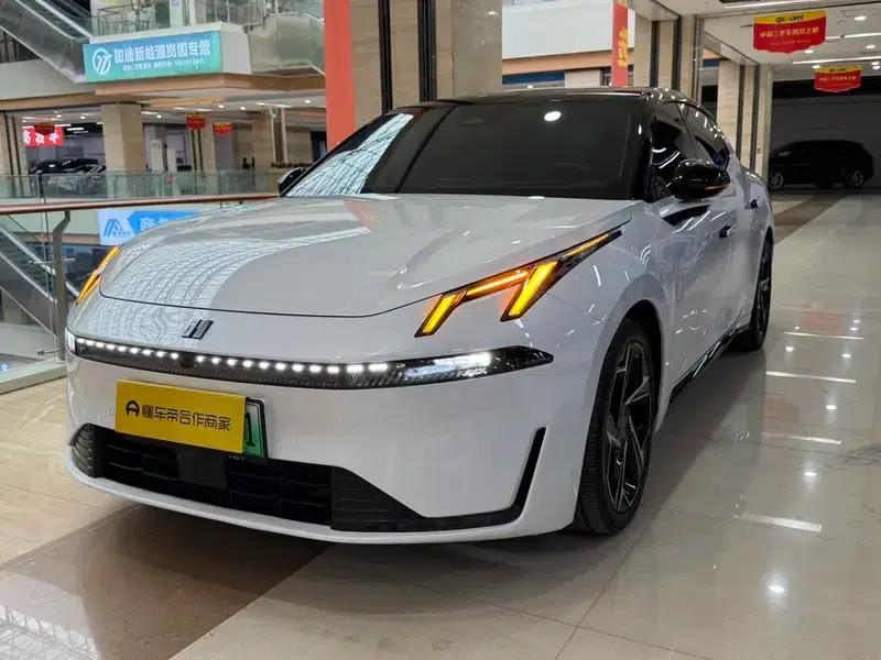 Lynk & Co 07 EM-P 2024 Model, 126km Long Range Ultra — миниатюра 1