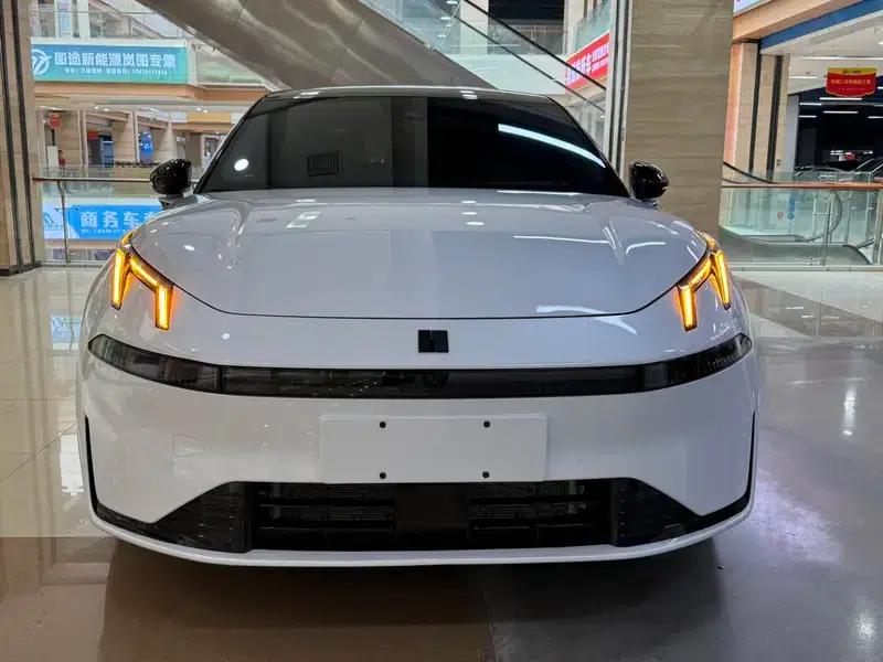 Lynk & Co 07 EM-P 2024 Model, 126km Long Range Ultra — миниатюра 2
