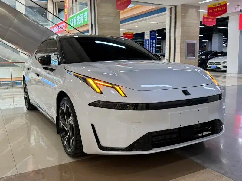 Lynk & Co 07 EM-P 2024 Model, 126km Long Range Ultra — миниатюра 3