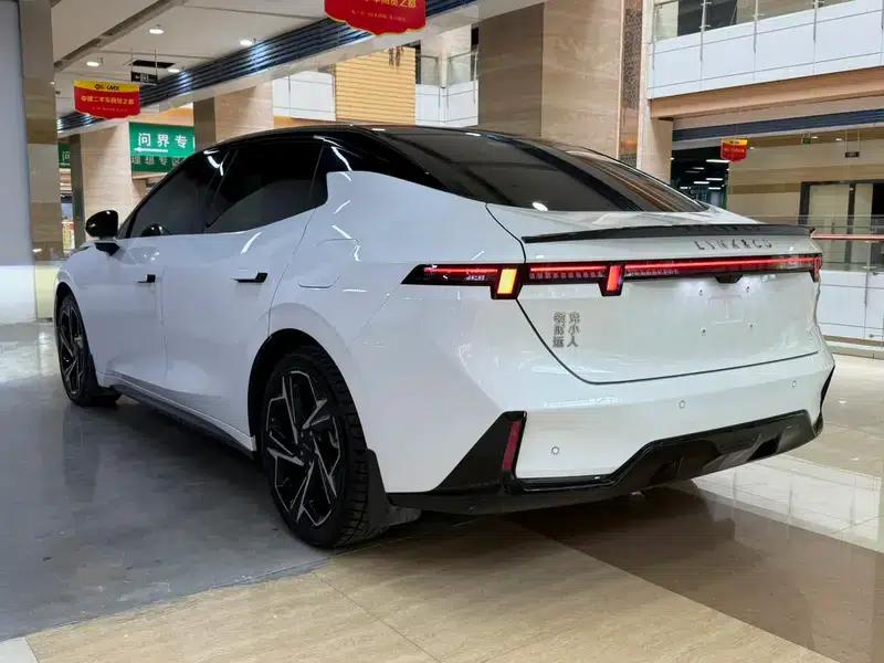 Lynk & Co 07 EM-P 2024 Model, 126km Long Range Ultra — миниатюра 5