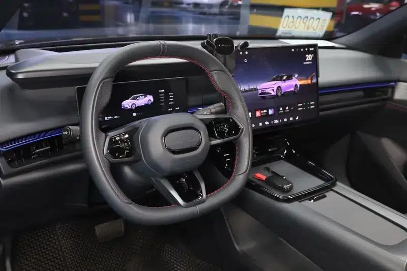 Lynk & Co 07 EM-P 2026 Model, 126km Long Range Ultra — миниатюра 12