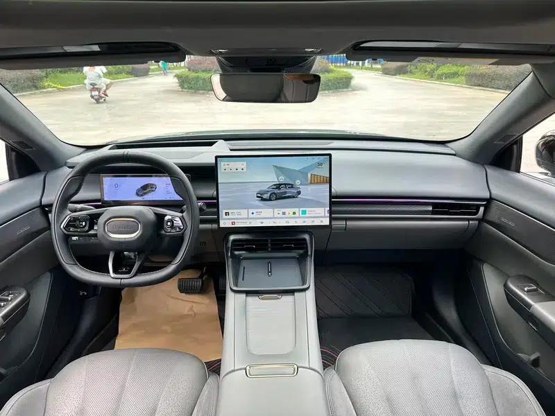 Lynk & Co 07 EM-P 2024 Model, 126km Long Range Ultra — миниатюра 19