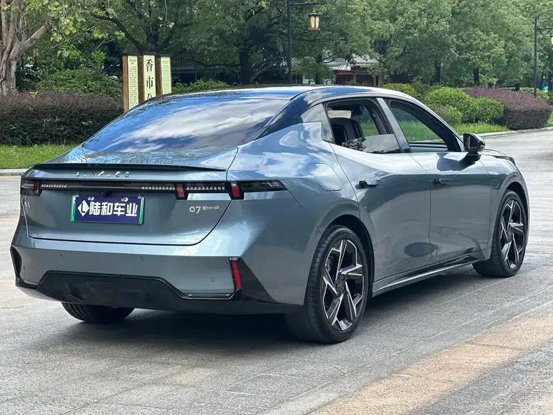 Lynk & Co 07 EM-P 2024 Model, 126km Long Range Ultra — миниатюра 7
