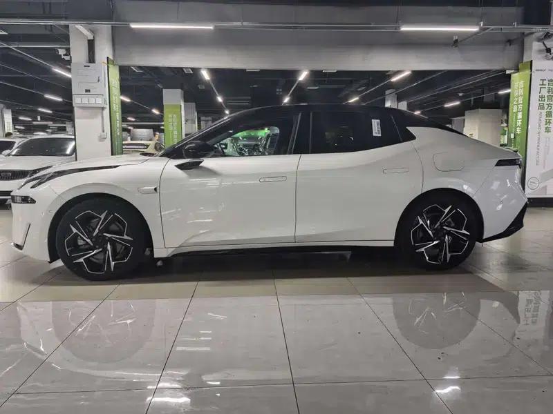 Lynk & Co 07 EM-P 2024 Model, 126km Long Range Ultra — миниатюра 3