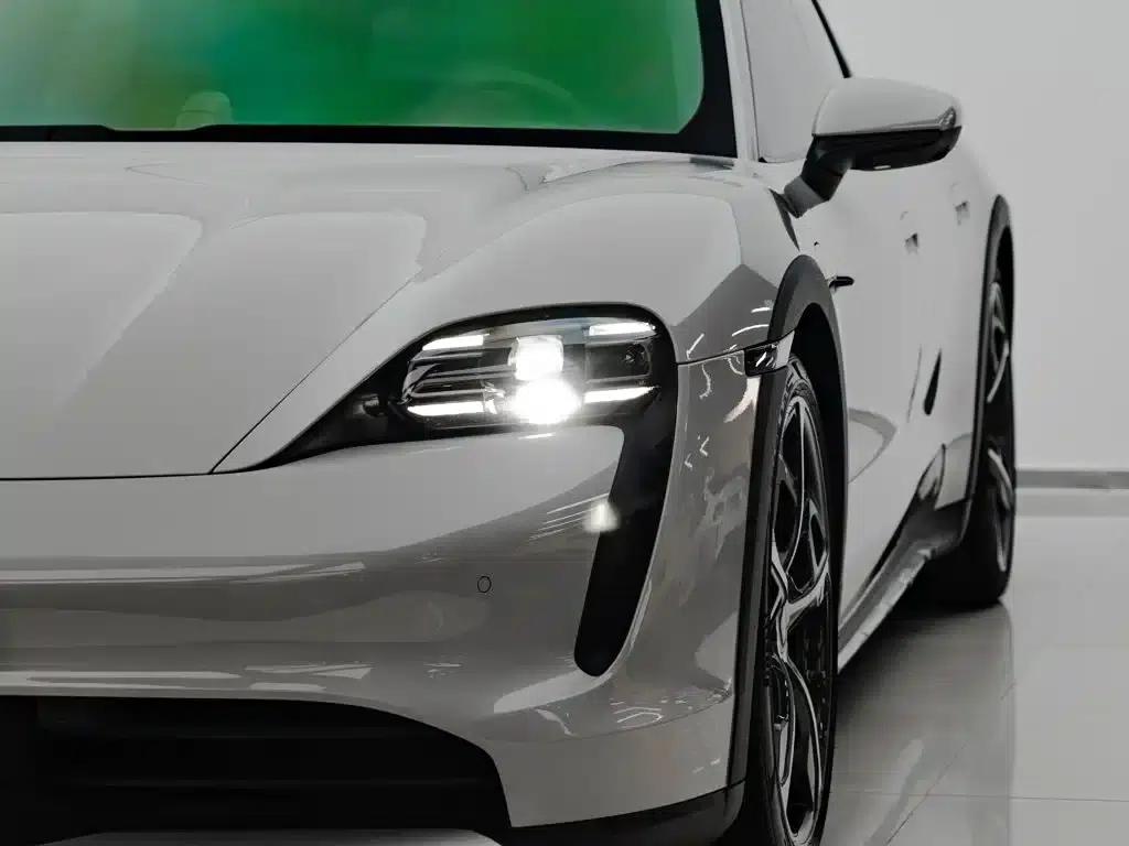 Taycan 2022 Taycan 4 Cross Turismo — миниатюра 12