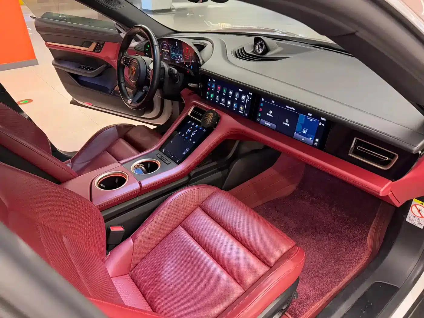 2019 Taycan 4S — миниатюра 7