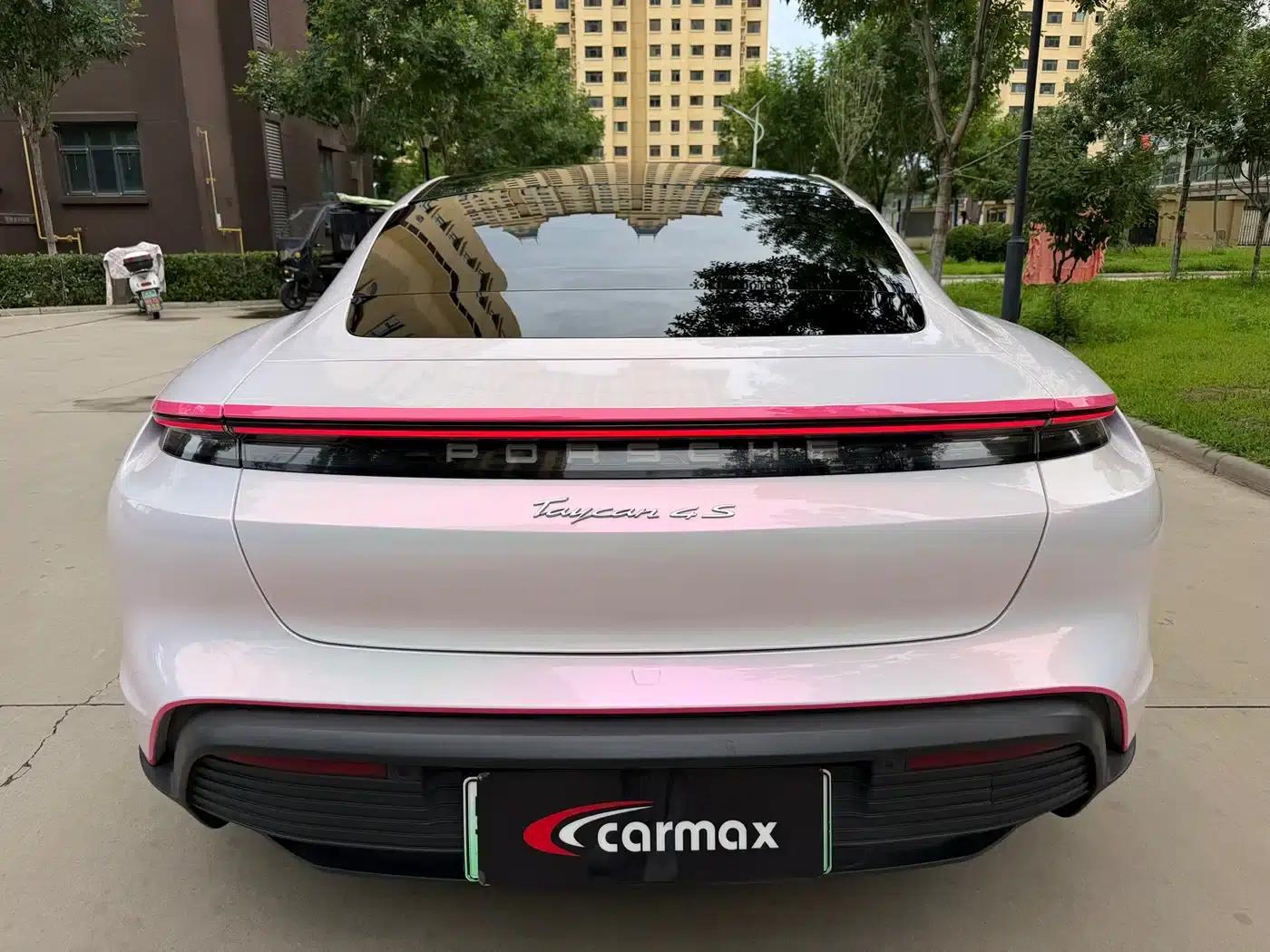 2019 Taycan 4S — миниатюра 10