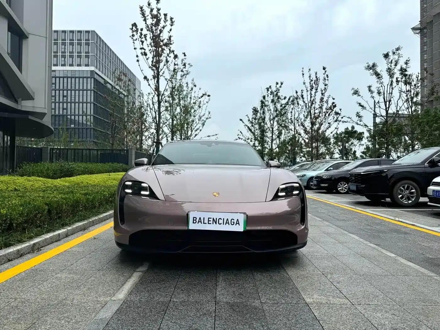 2020 Taycan — миниатюра 2