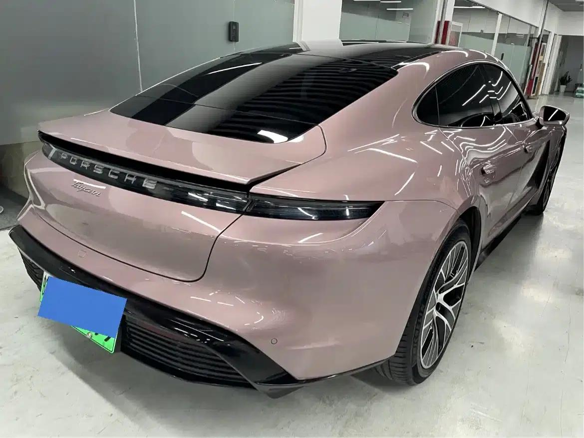 2020 Taycan — миниатюра 8