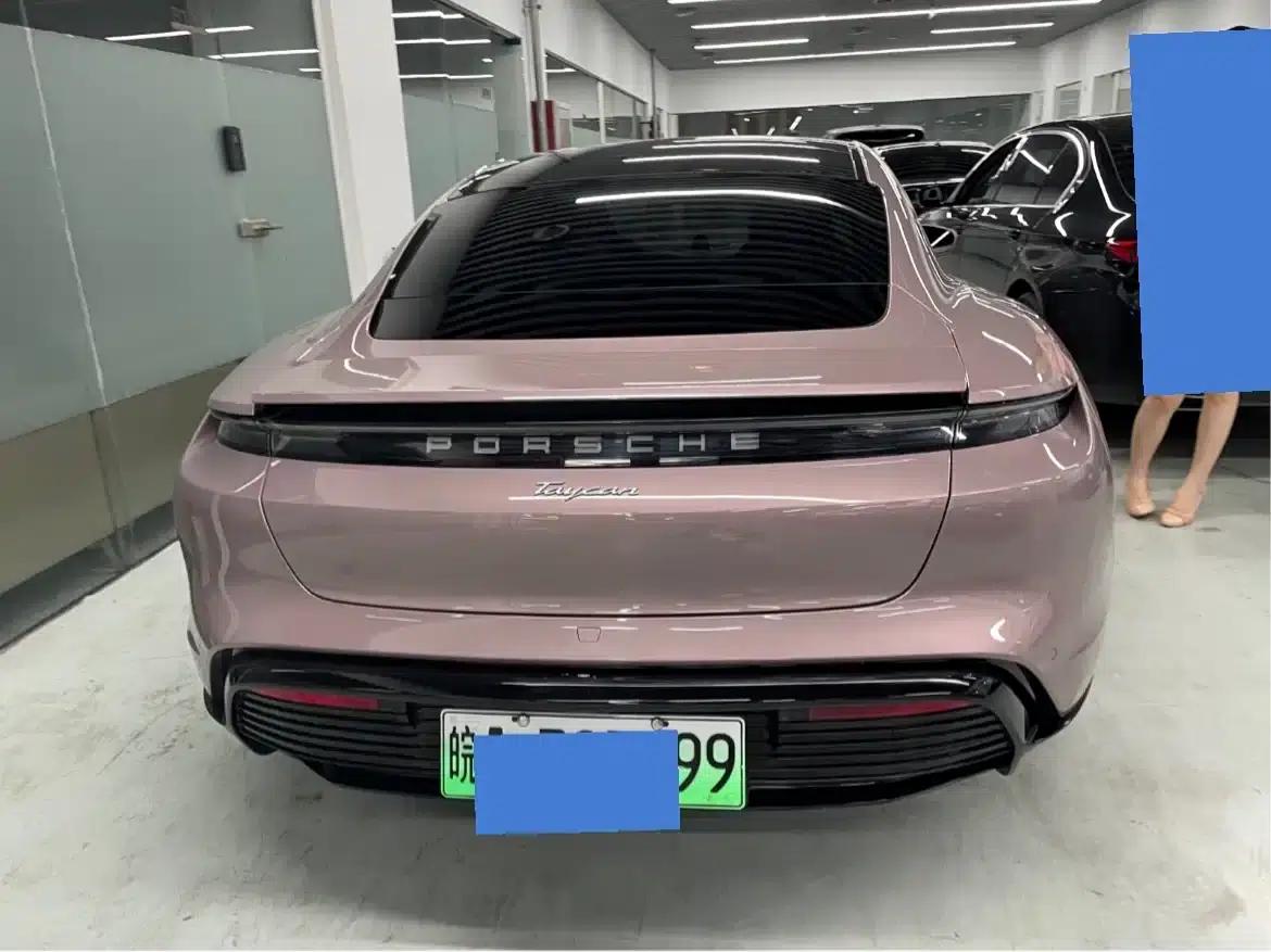 2020 Taycan — миниатюра 9