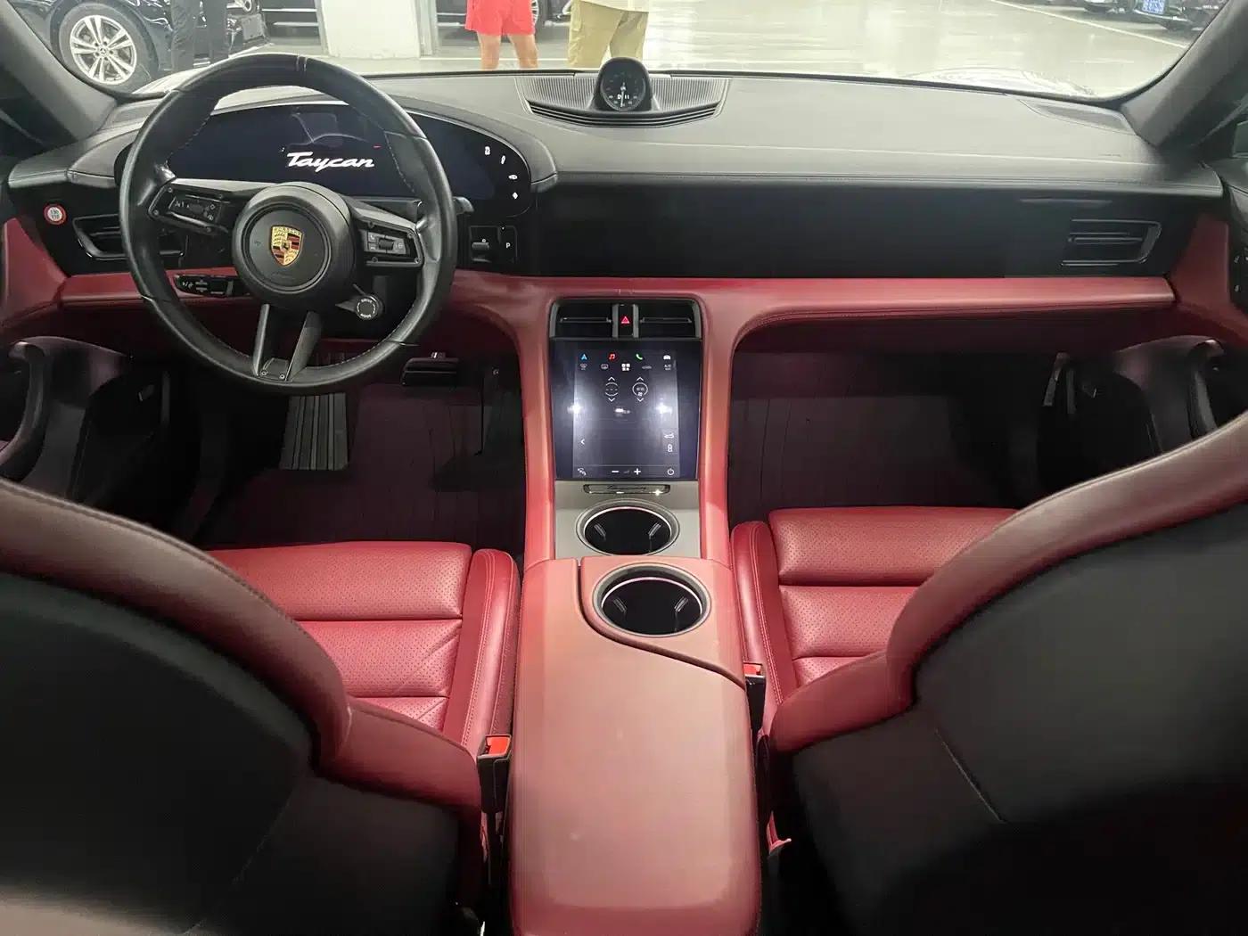 2022 Taycan 4S — миниатюра 13