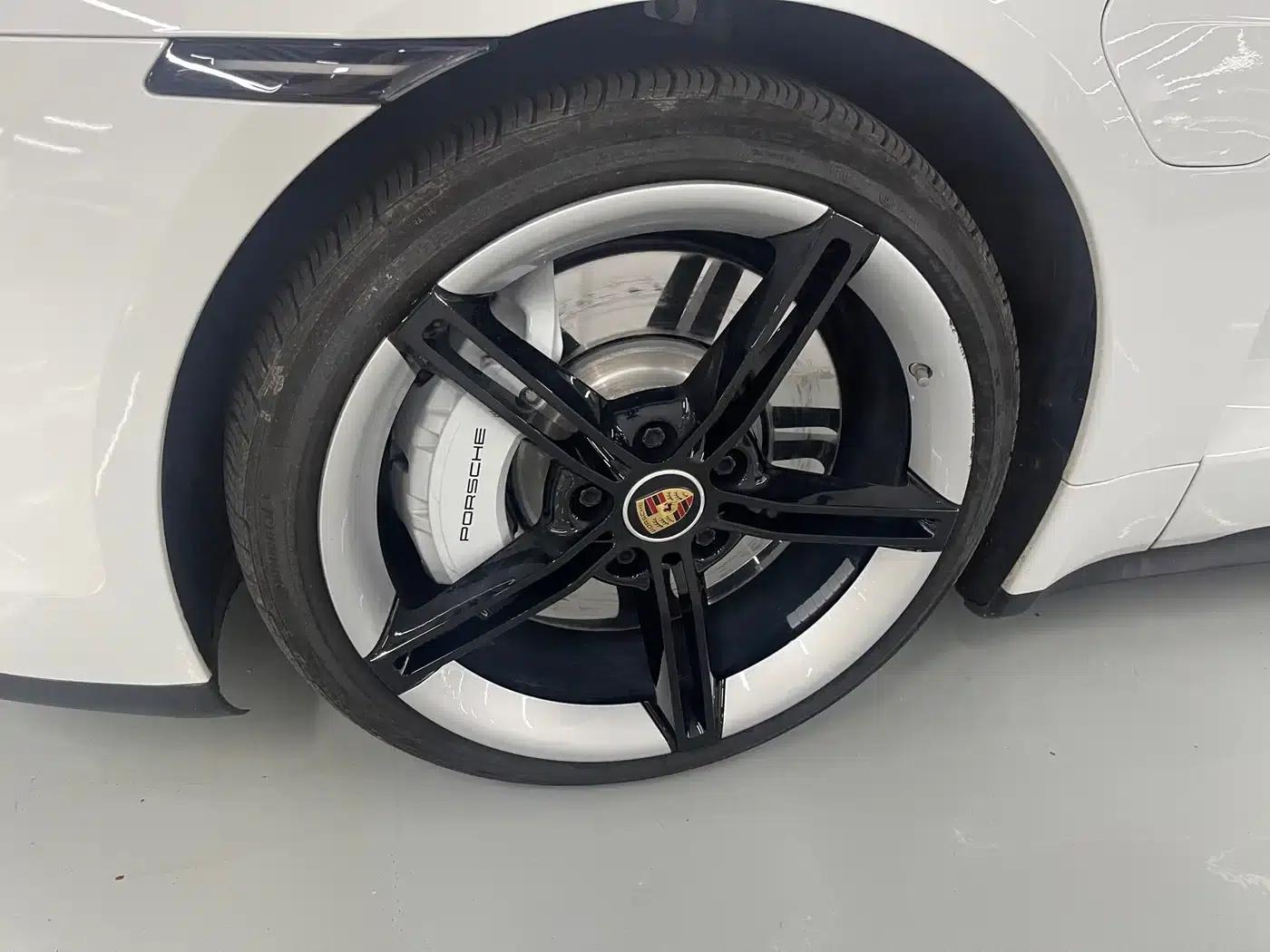 2022 Taycan 4S — миниатюра 15
