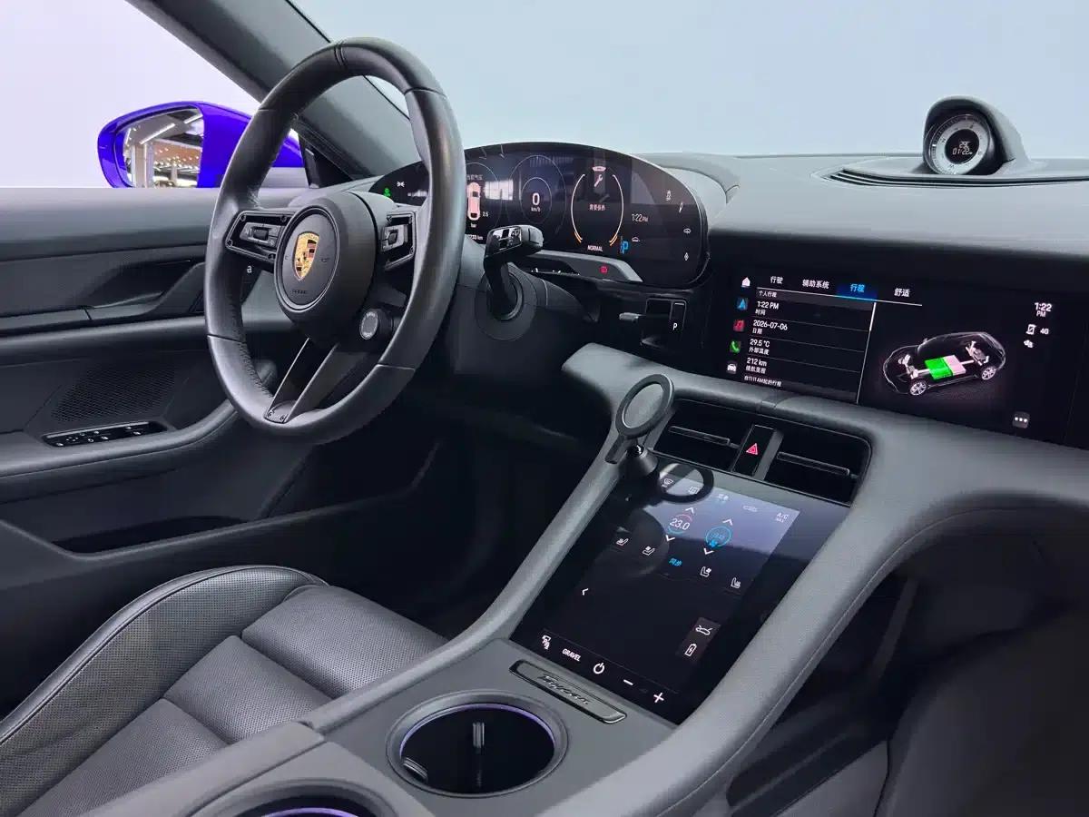 Taycan 2022 Taycan 4 Cross Turismo — миниатюра 15