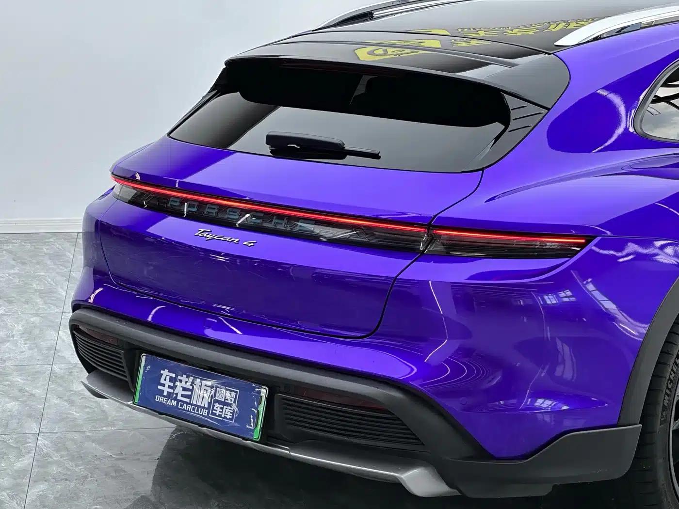 Taycan 2022 Taycan 4 Cross Turismo — миниатюра 28