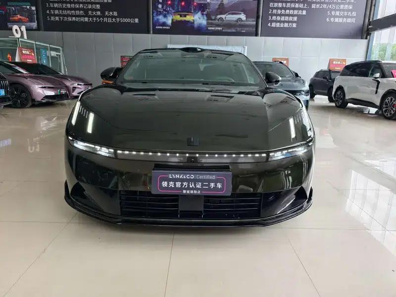 Lynk & Co 10 EM-P 2025 240 AWD Ultra Sport Edition — миниатюра 2