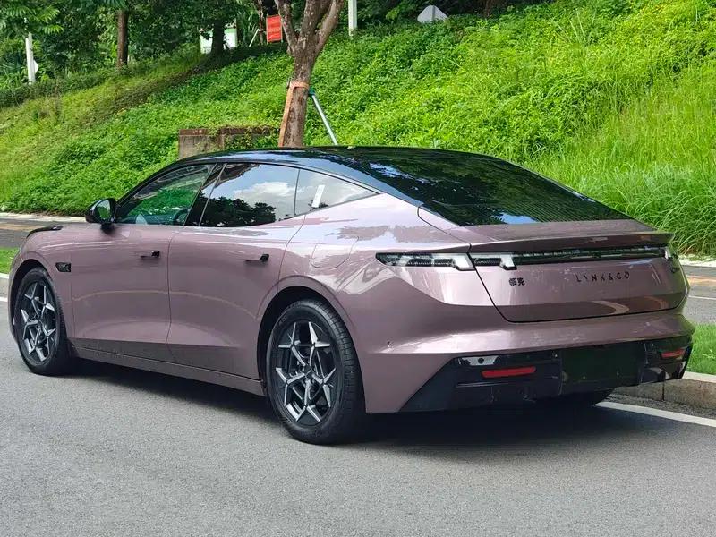 Lynk & Co 10 EM-P 2025 Model 240 AWD Ultra — миниатюра 4