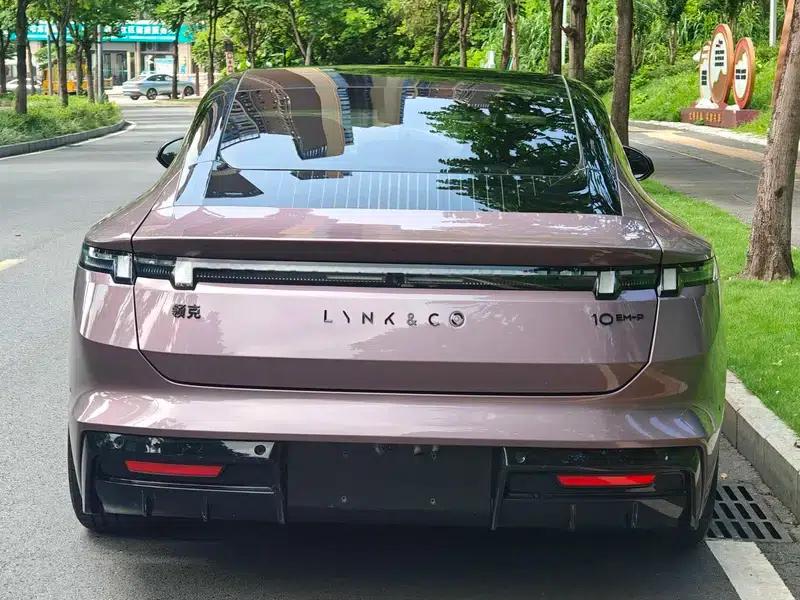 Lynk & Co 10 EM-P 2025 Model 240 AWD Ultra — миниатюра 5