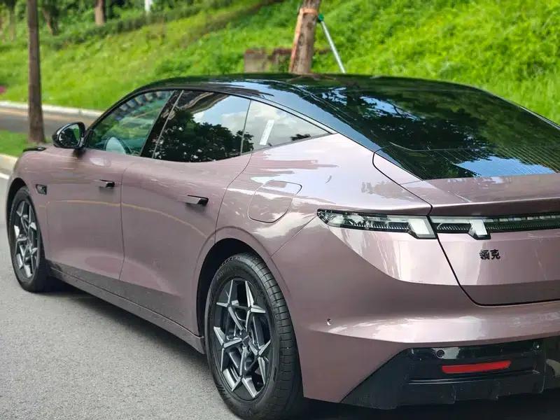 Lynk & Co 10 EM-P 2025 Model 240 AWD Ultra — миниатюра 7