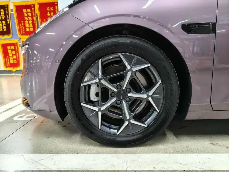 Lynk & Co 10 EM-P 2025 Model 120 AWD Ultra — миниатюра 12