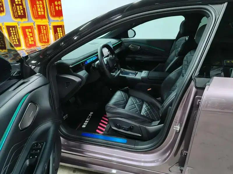 Lynk & Co 10 EM-P 2025 Model 120 AWD Ultra — миниатюра 16