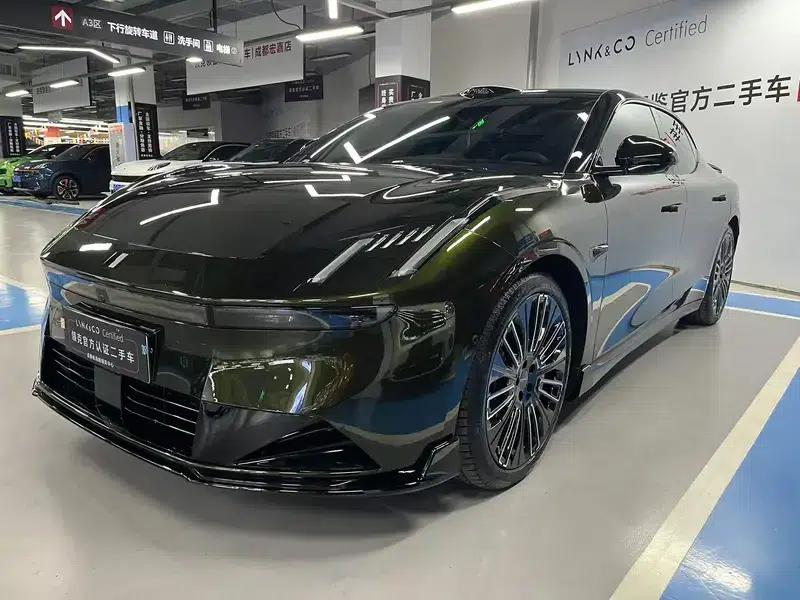 Lynk & Co 10 EM-P 2025 240 AWD Ultra Sport Edition — миниатюра 1