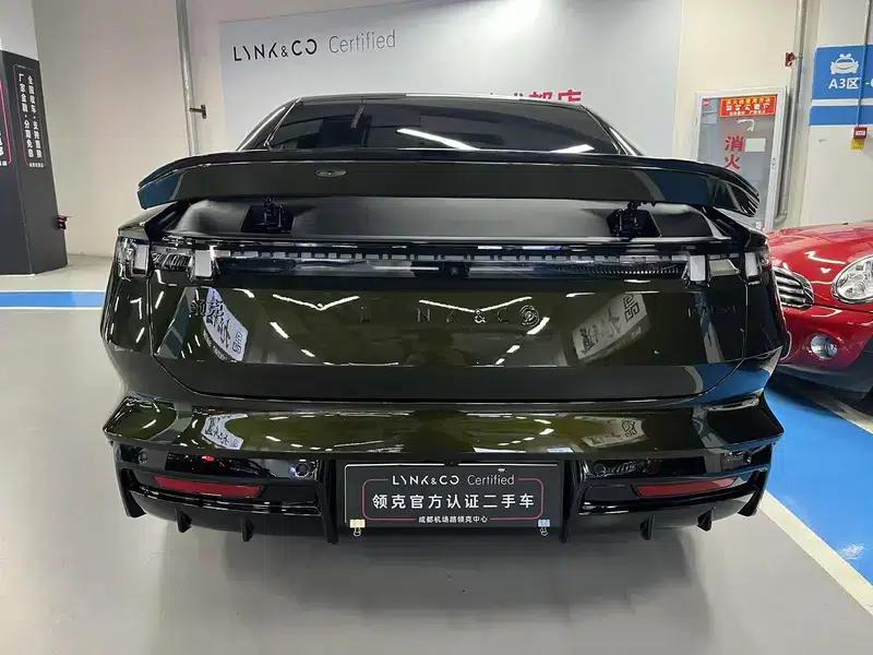 Lynk & Co 10 EM-P 2025 240 AWD Ultra Sport Edition — миниатюра 6
