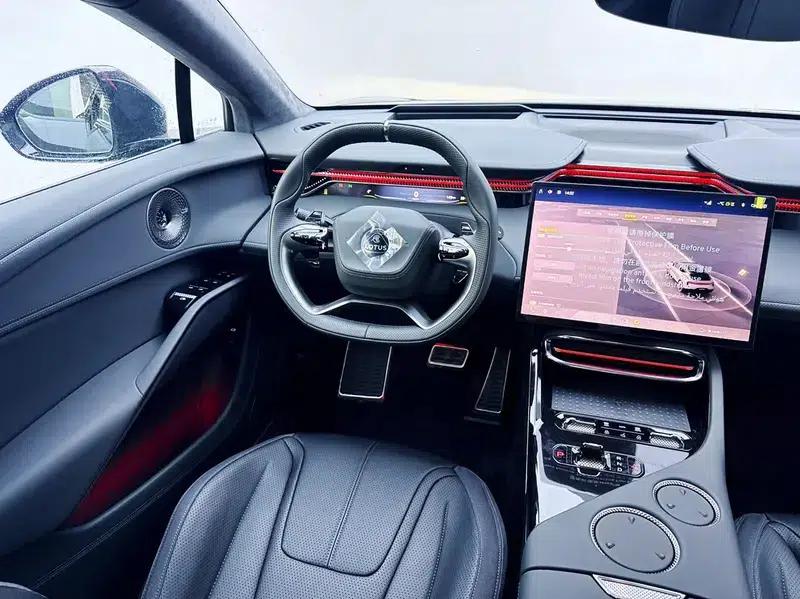 2025 Eletre 600 Luxury Edition — миниатюра 19