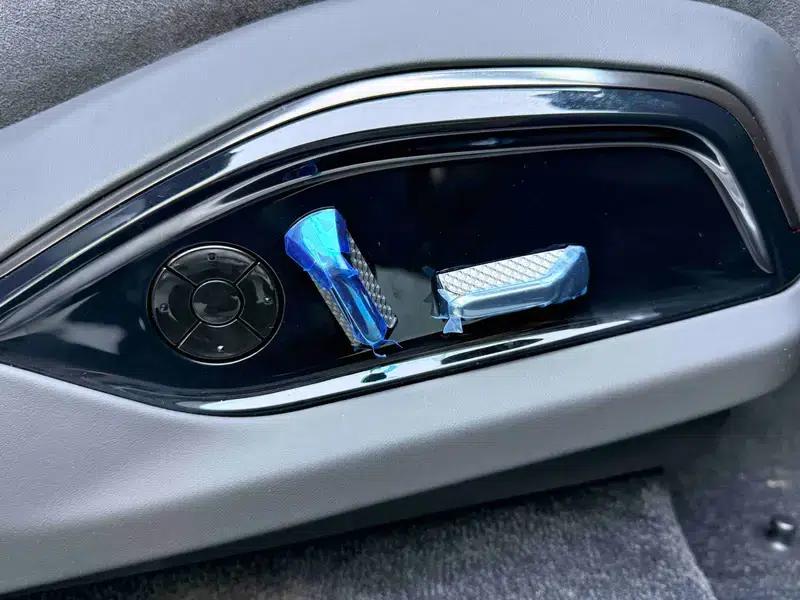 2025 Eletre 600 Luxury Edition — миниатюра 12