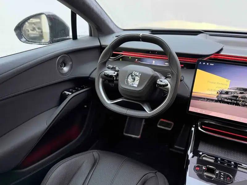2025 Eletre 600 Luxury Edition — миниатюра 16