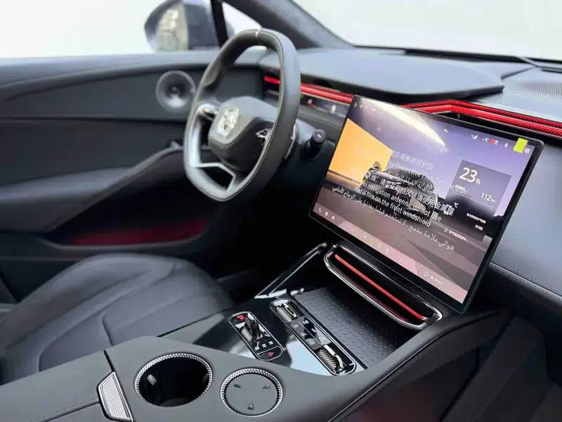 2025 Eletre 600 Luxury Edition — миниатюра 17